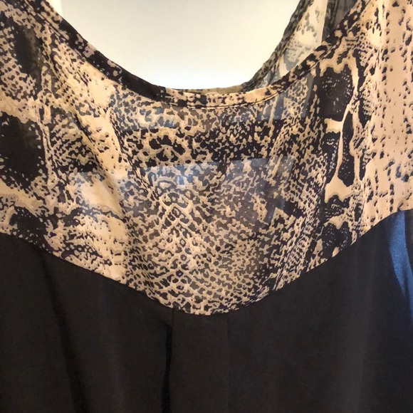 Top - Picture 2 of 3